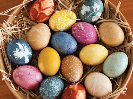 Naturally_Dyed_Eggs
